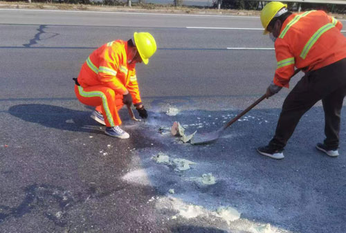 义县公路下沉注浆加固